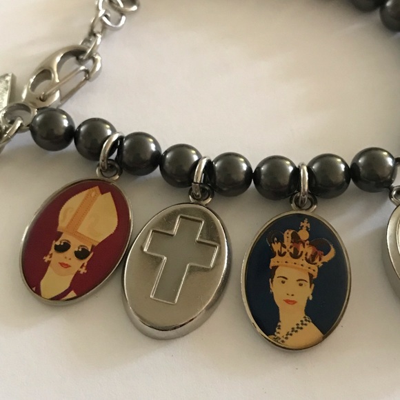Moschino Time and Holy Pendants charm bracelet - Picture 5 of 5